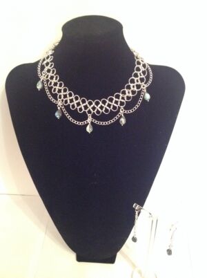 This is the Austen This is the Austen - an elegant Chainmaille design using the European 4 in 1 weave, additional silver chain and abalone shell drops.